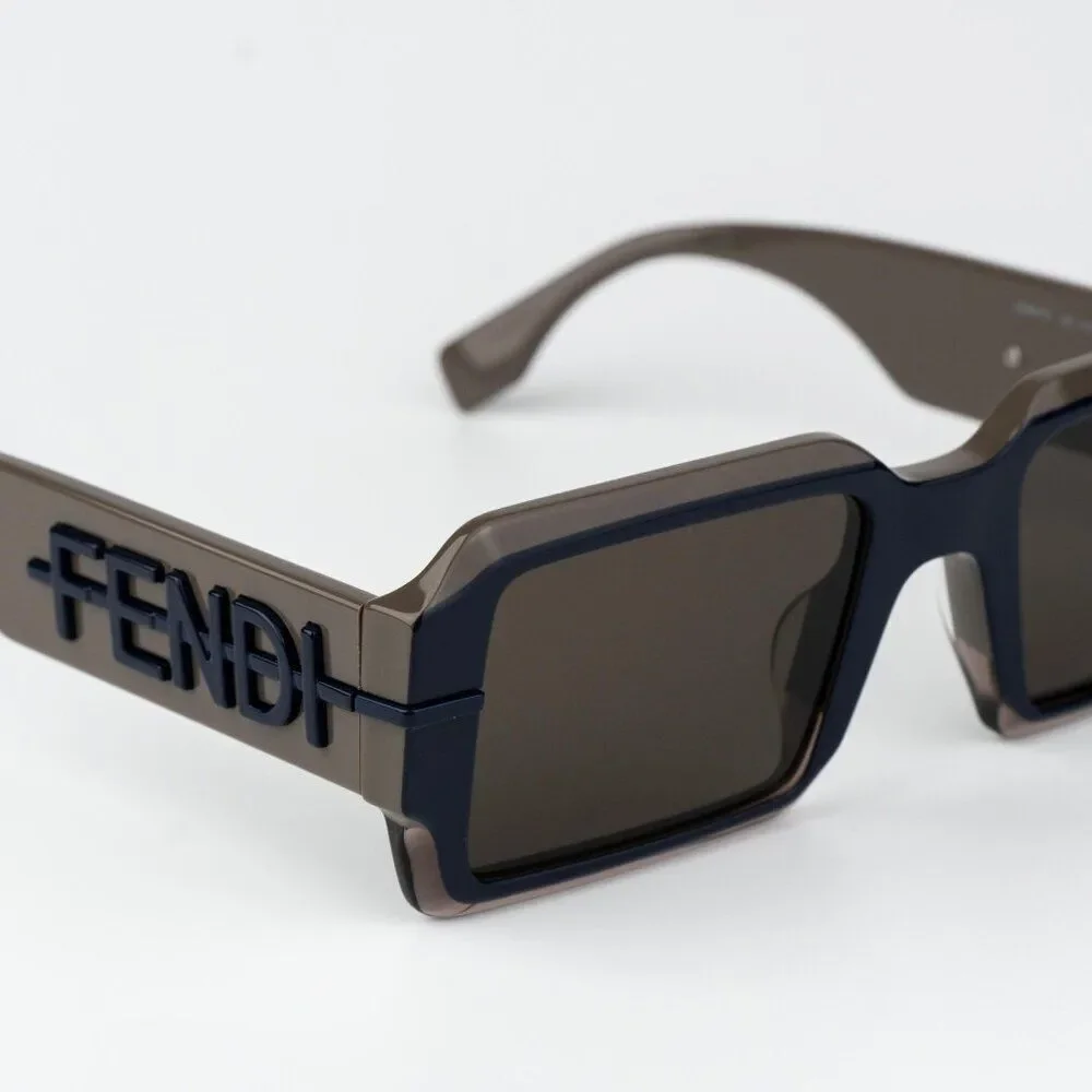 Fendi FENDIGRAPHY Men Sunglasses Rectangle Brown FE40073U 50E NEW AUTHENTIC